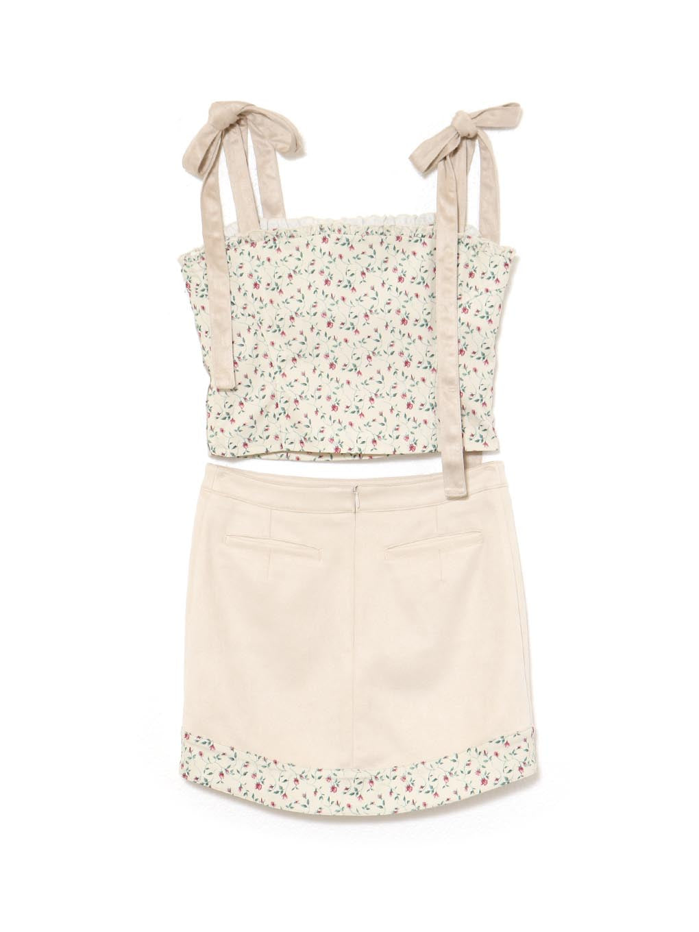 Charlotte ribbon set up