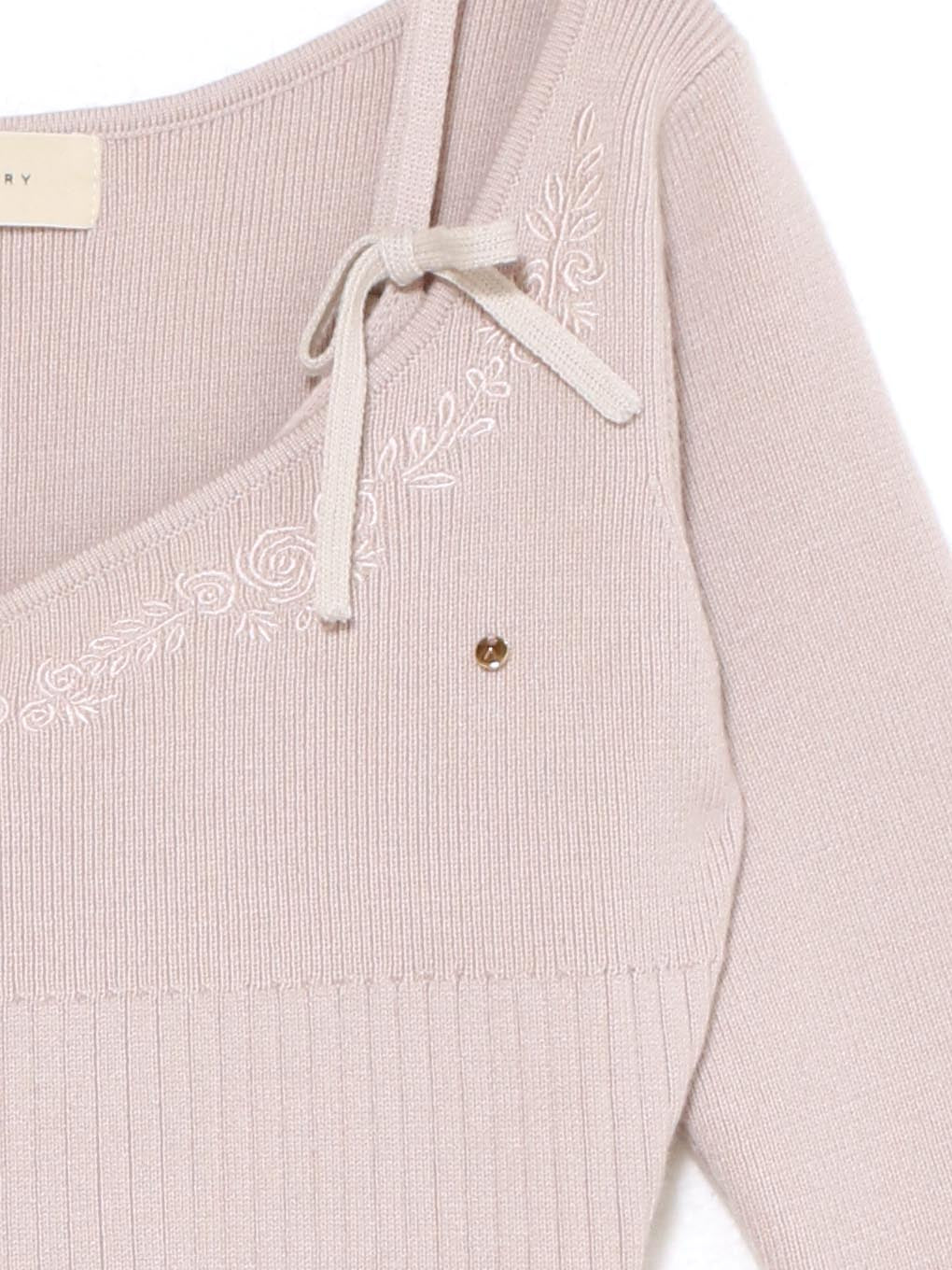 Bella embroidery set tops