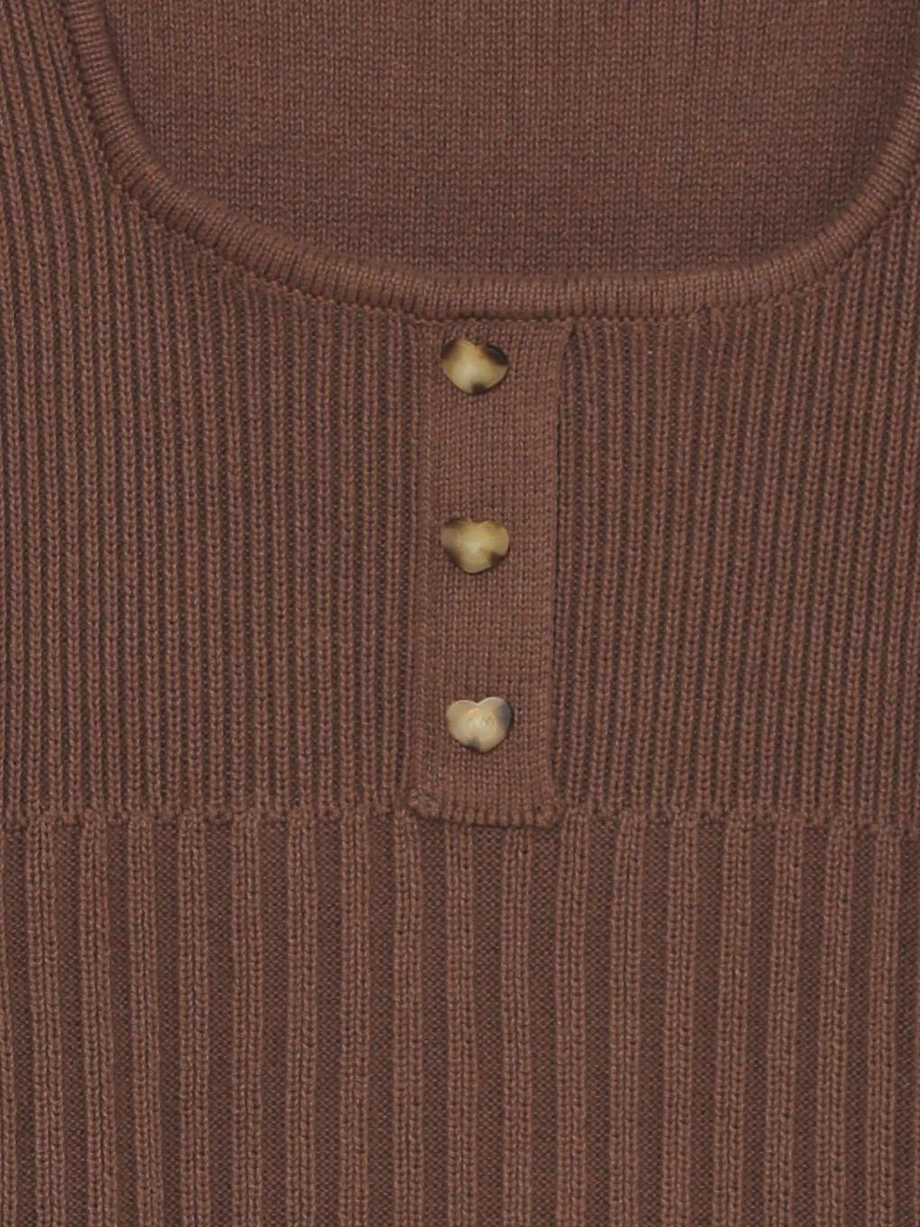 Heart button rib tops