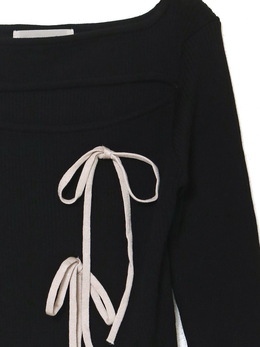 Ribbon silk knit tops