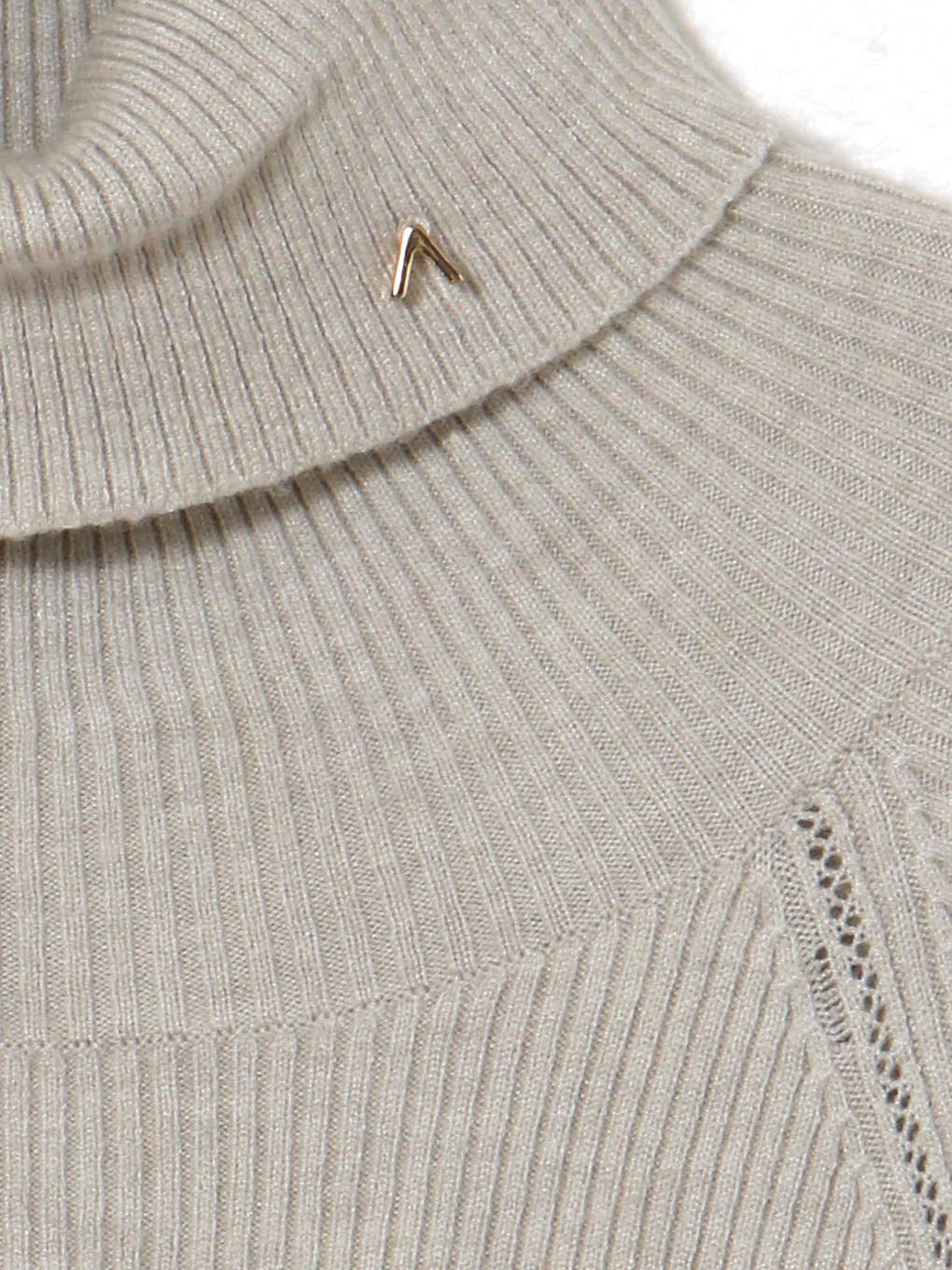 Kelly knit tops