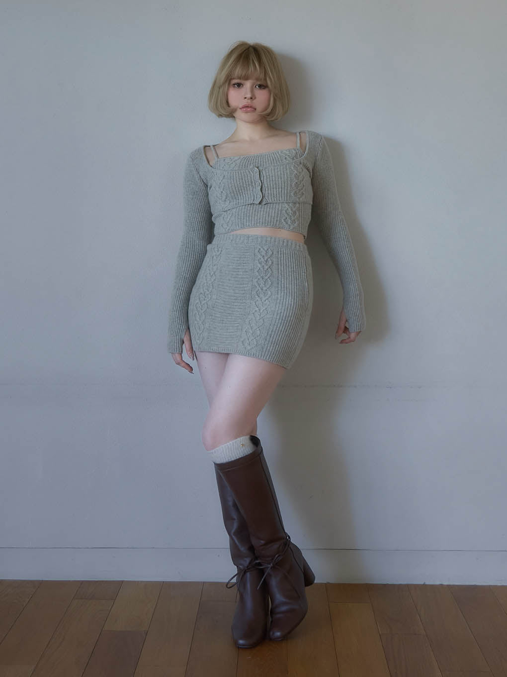 Donna knit cardigan set up