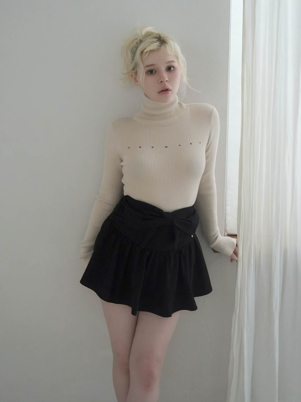 Mary turtle knit tops