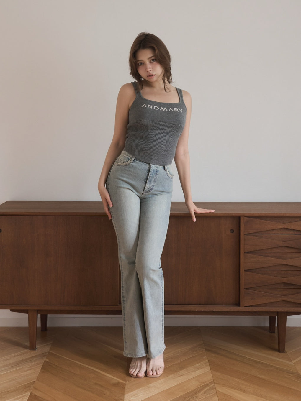Mary logo tank