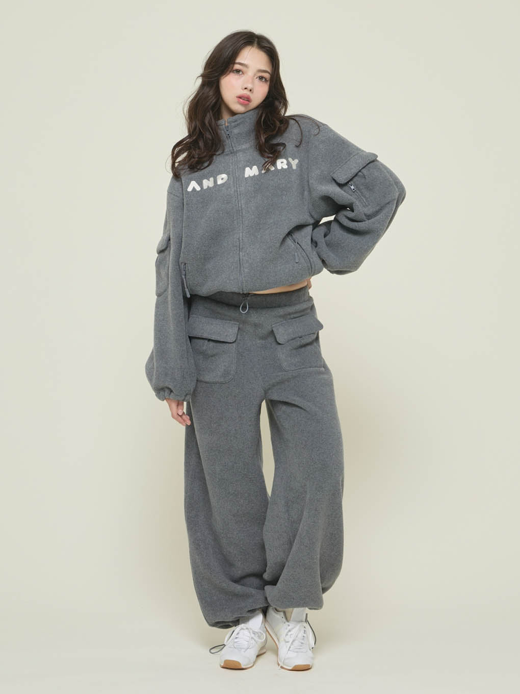 Mary logo fleece pants