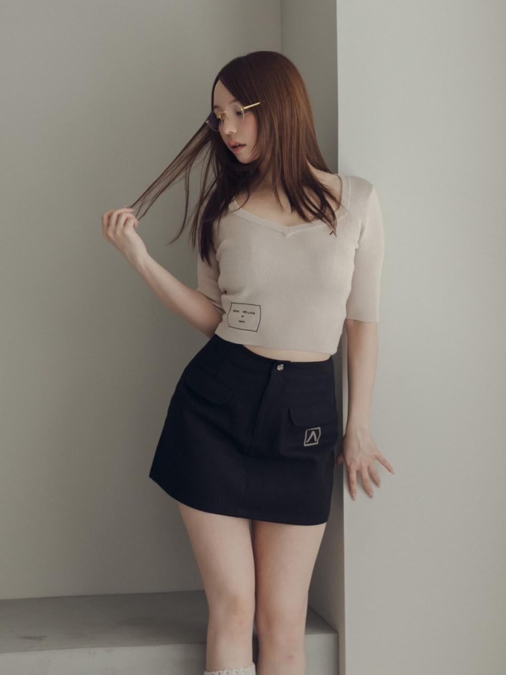 Jane logo mini skirt