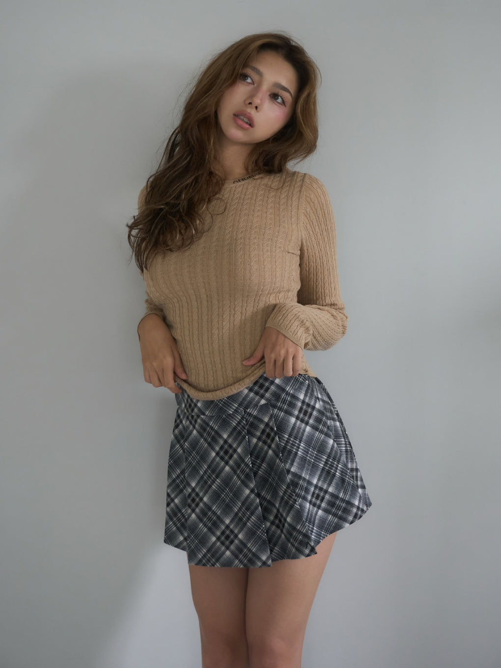 Logo knit tops