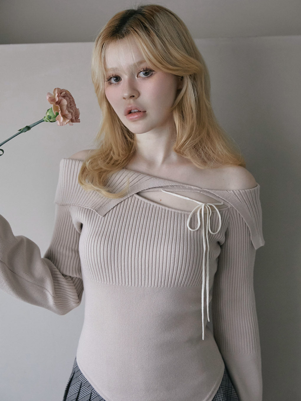Amari ribbon tops