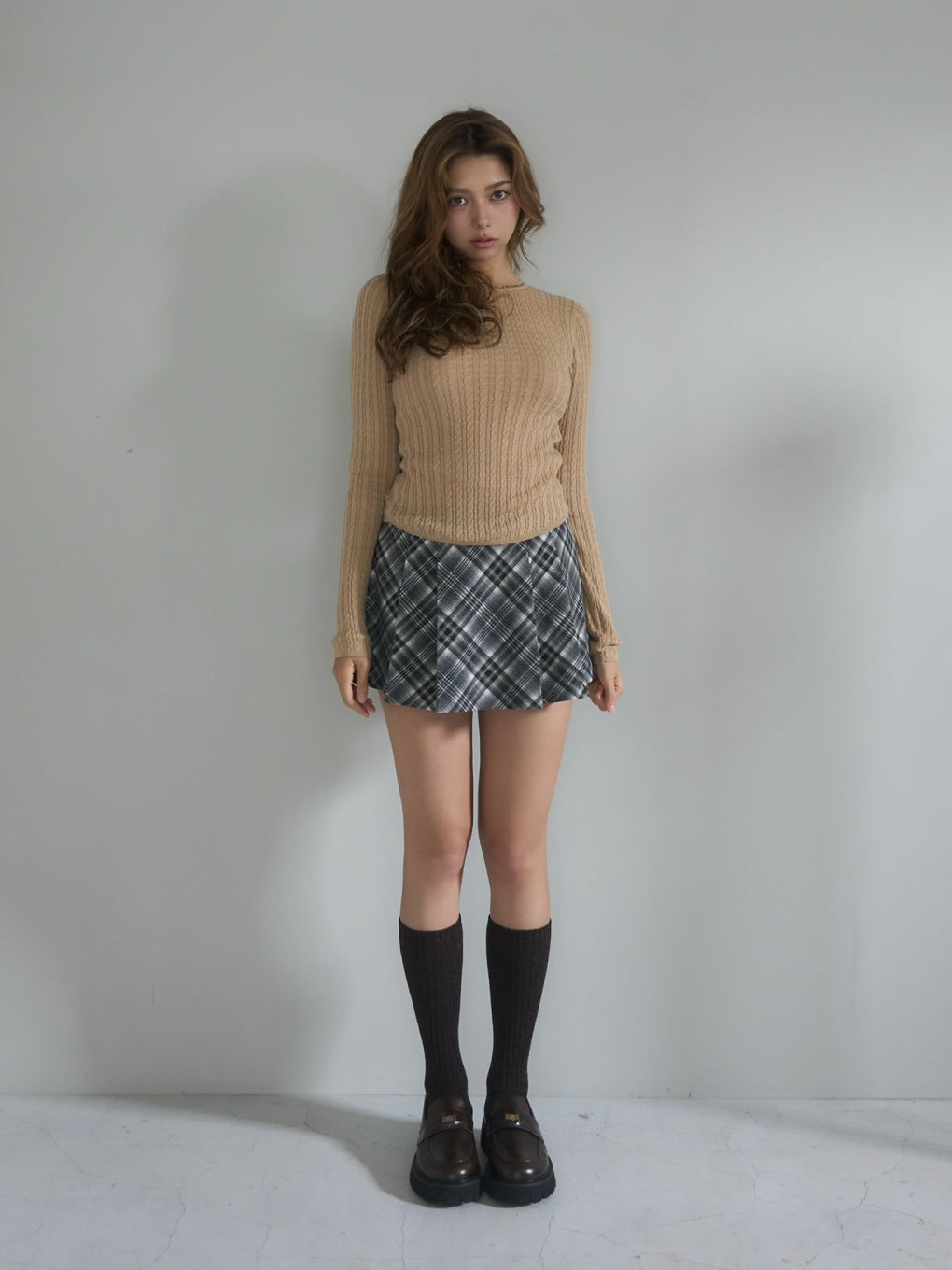 Logo knit tops
