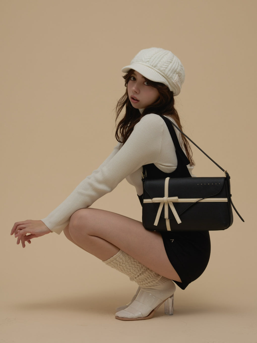 Valentine ribbon leather bag