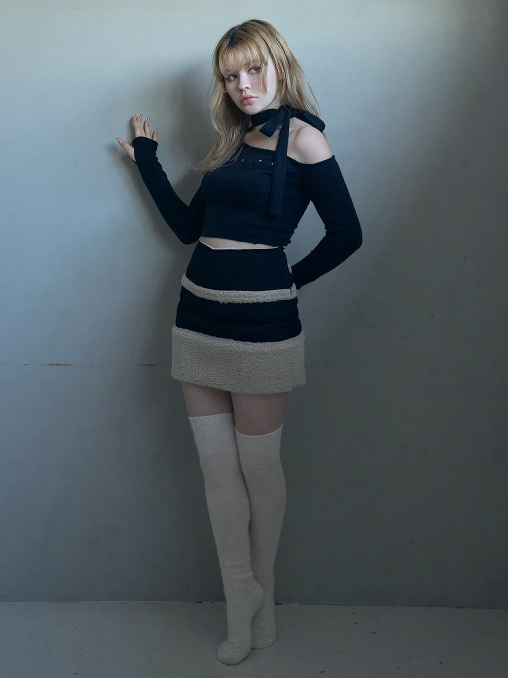 Nana ribbon oneshoulder tops