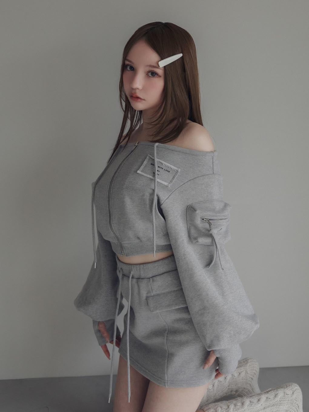 Cherie offshoulder set up 