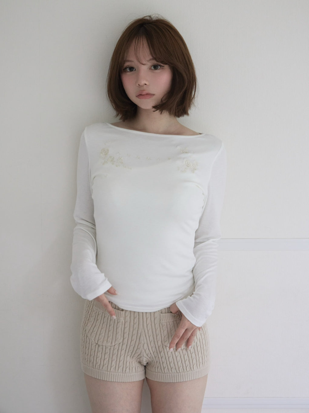 Mary embroidery tops