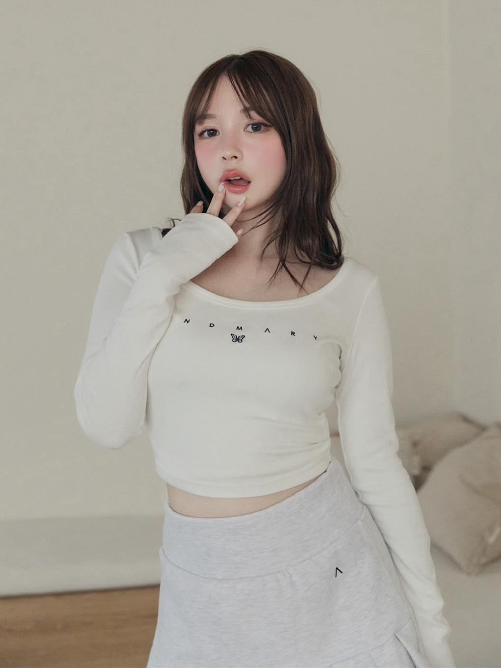 ANDMARY】Luna logo tops