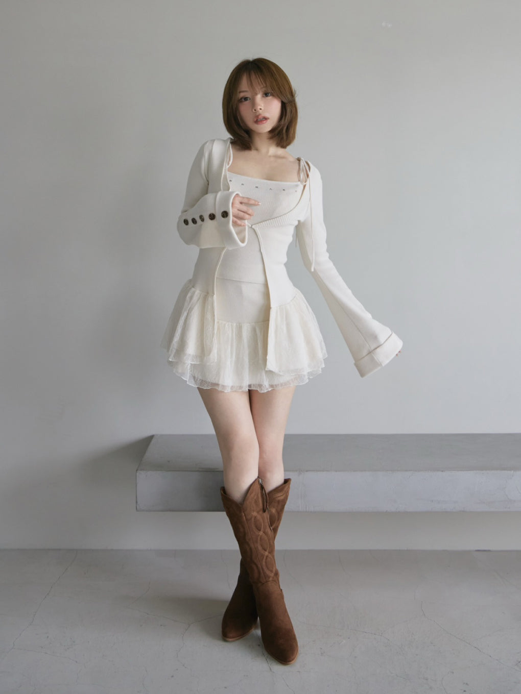 ANDMARY 【確実正規品】【極美品】 Emma lace tops ホワイト ANDMARY】Flower lace set up
