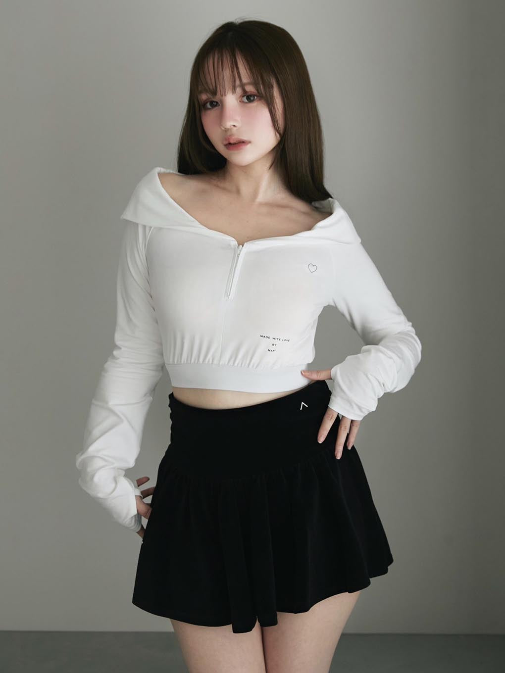 Emily offshoulder tops