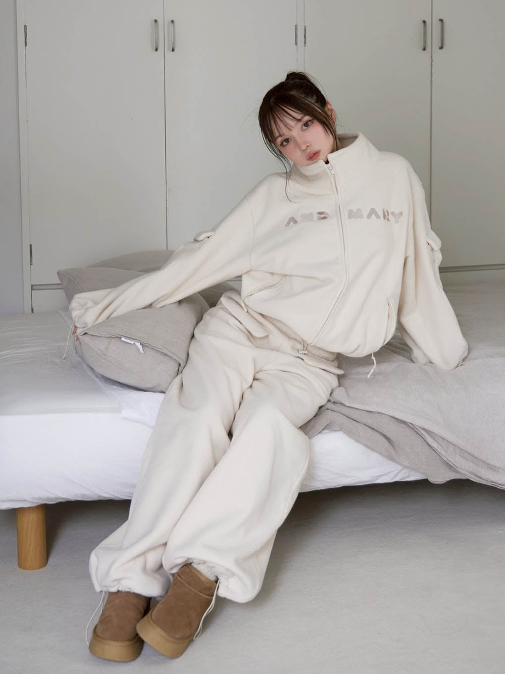 ANDMARY】Mary logo fleece pants 