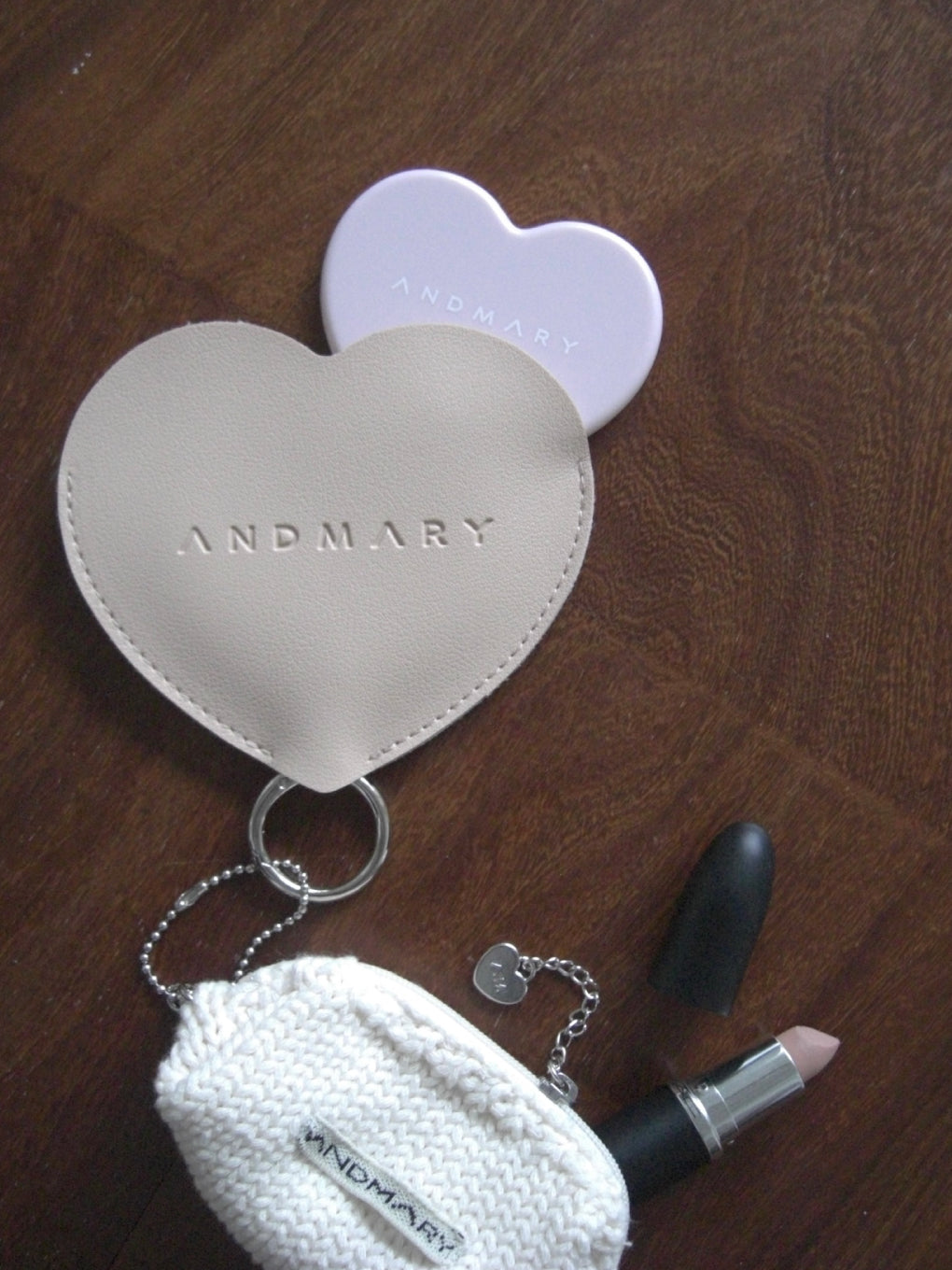 Whip cable charm set