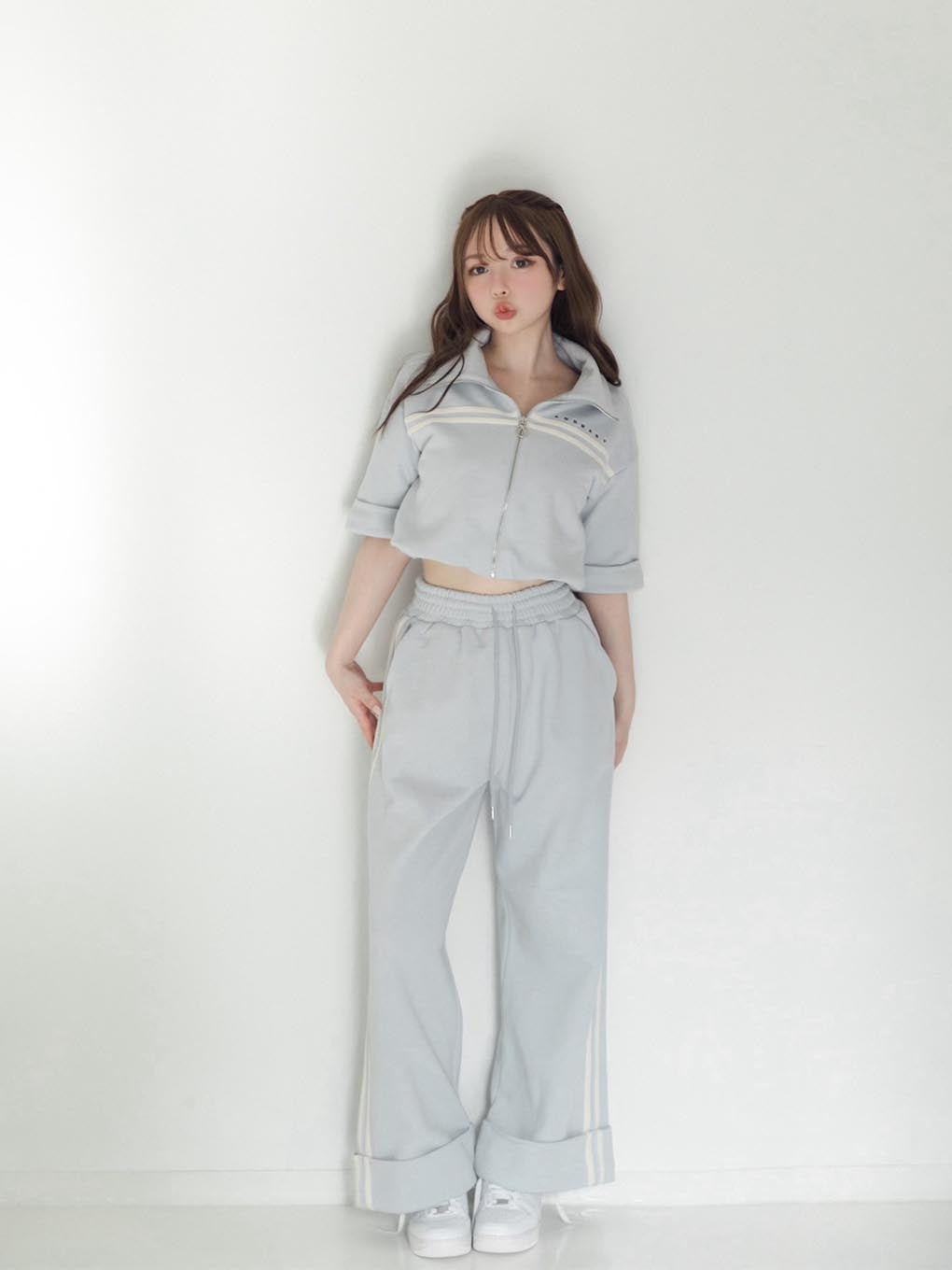 Ami line loose pants