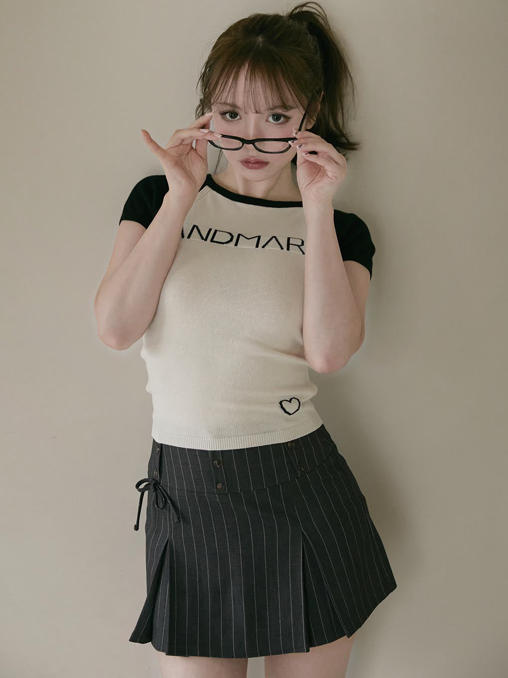 Mary logo knit tops
