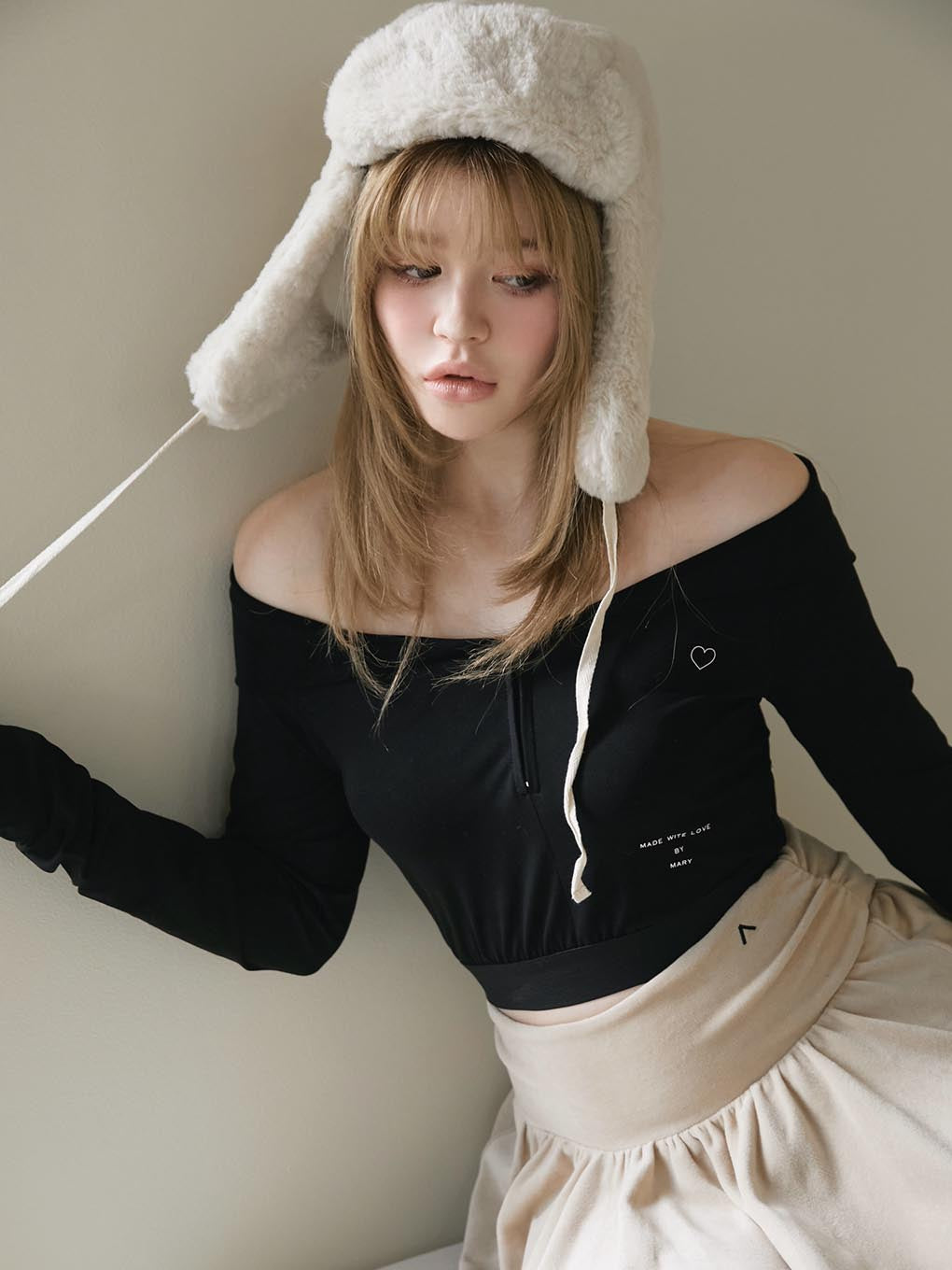 Emily offshoulder tops