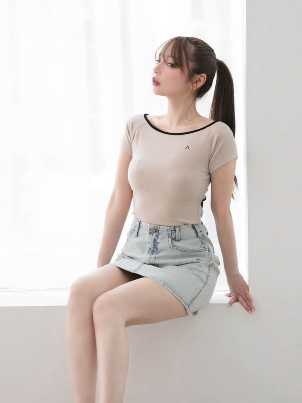 Kate slit tops