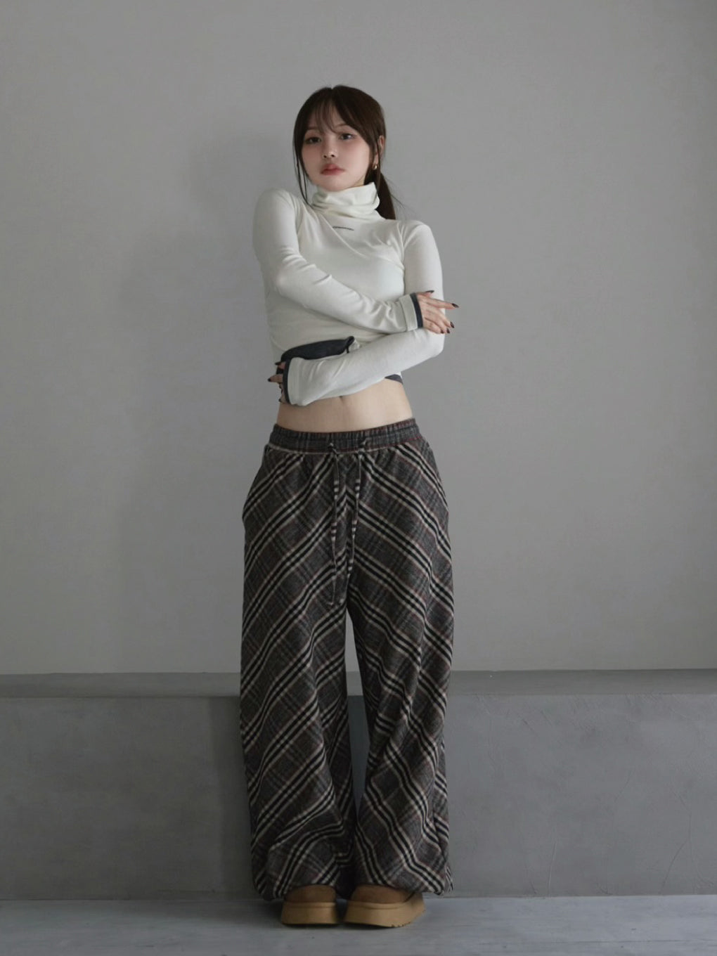 Monica check loose pants