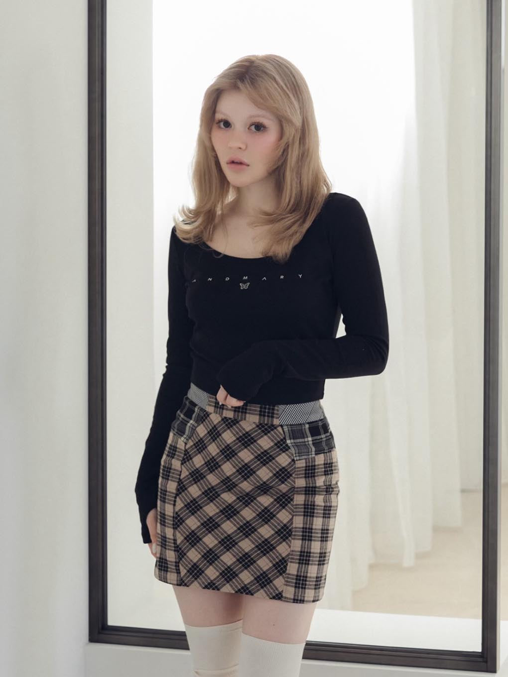 Luna logo tops