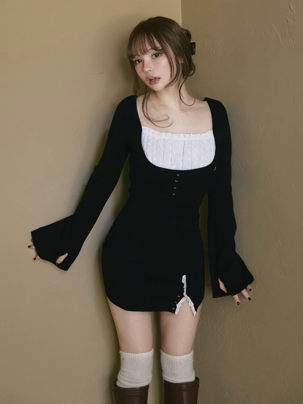 Poppy lace mini dress