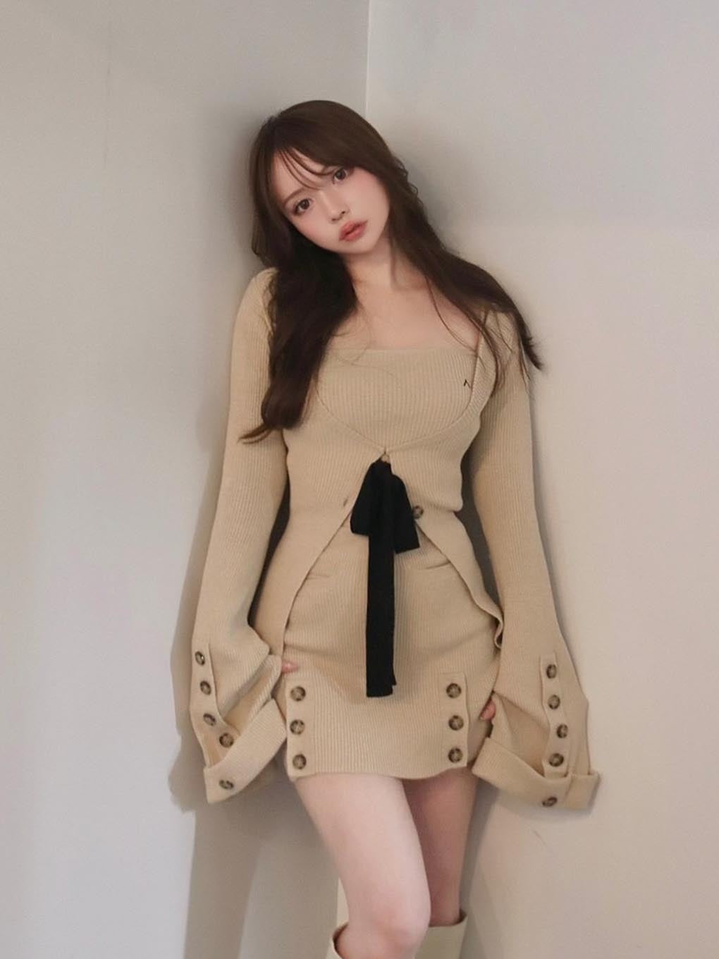 ローラニットミニスカート