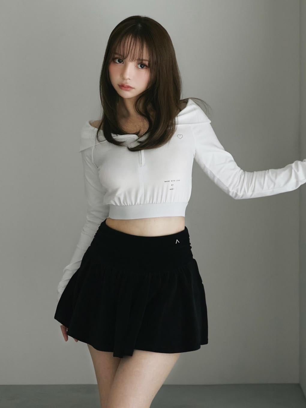 Emily offshoulder tops