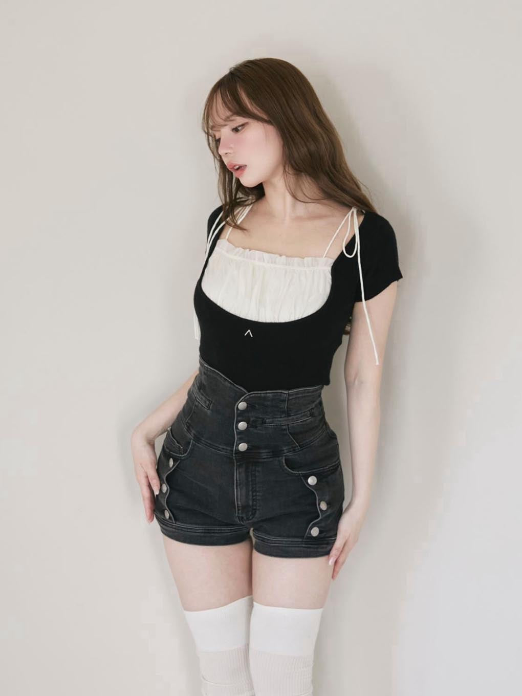 Mew frill tops