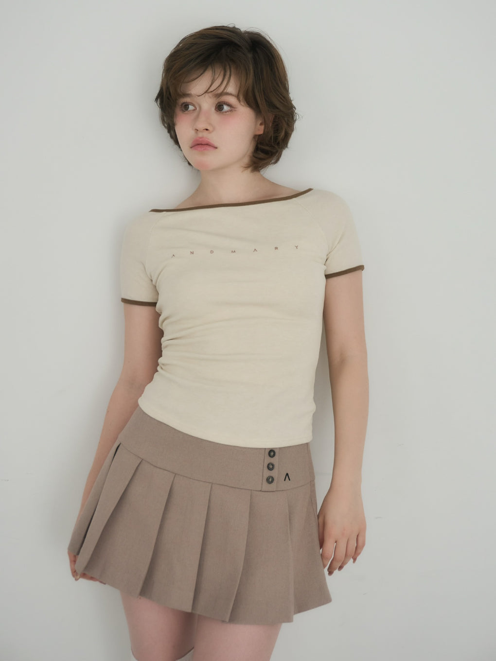Mary logo piping tops