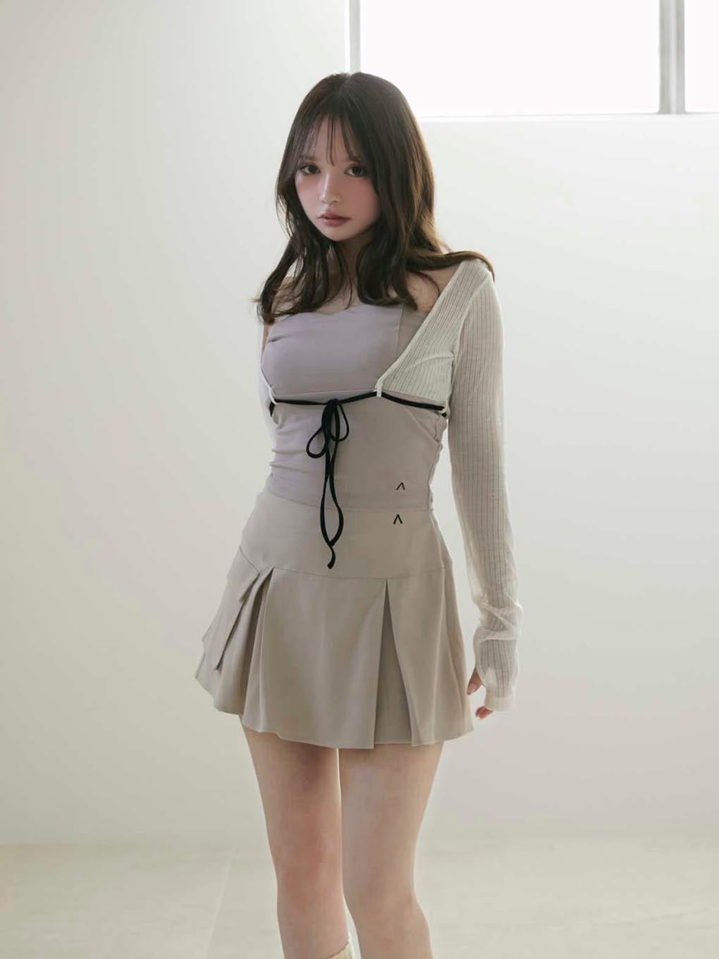Lona ribbon tops