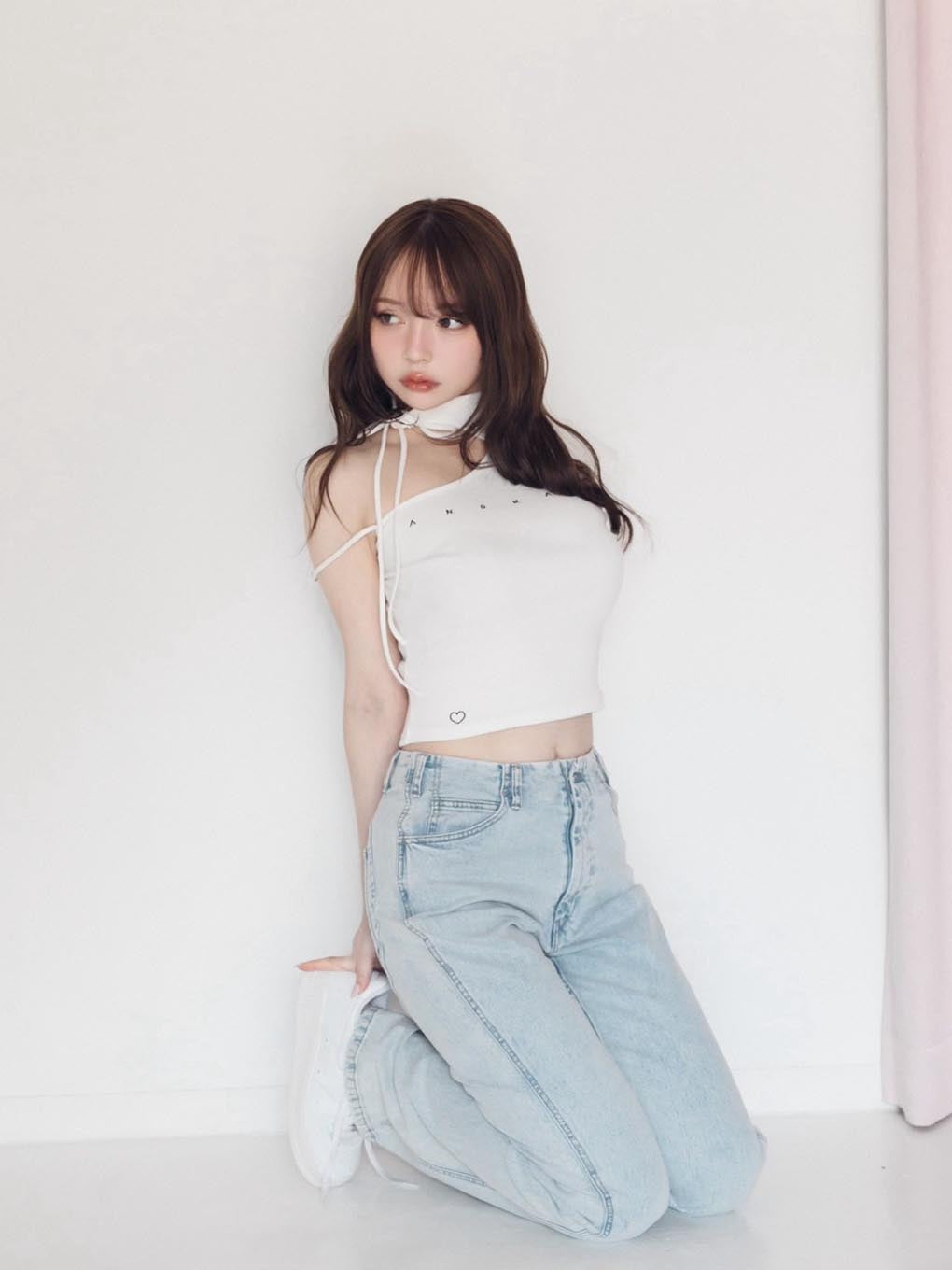 Claire choker tops