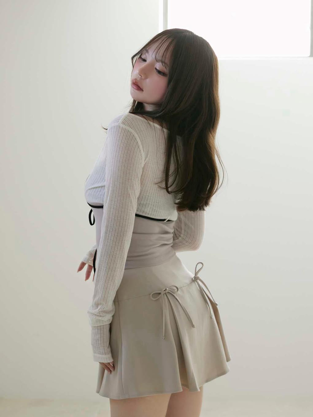 Lona ribbon tops