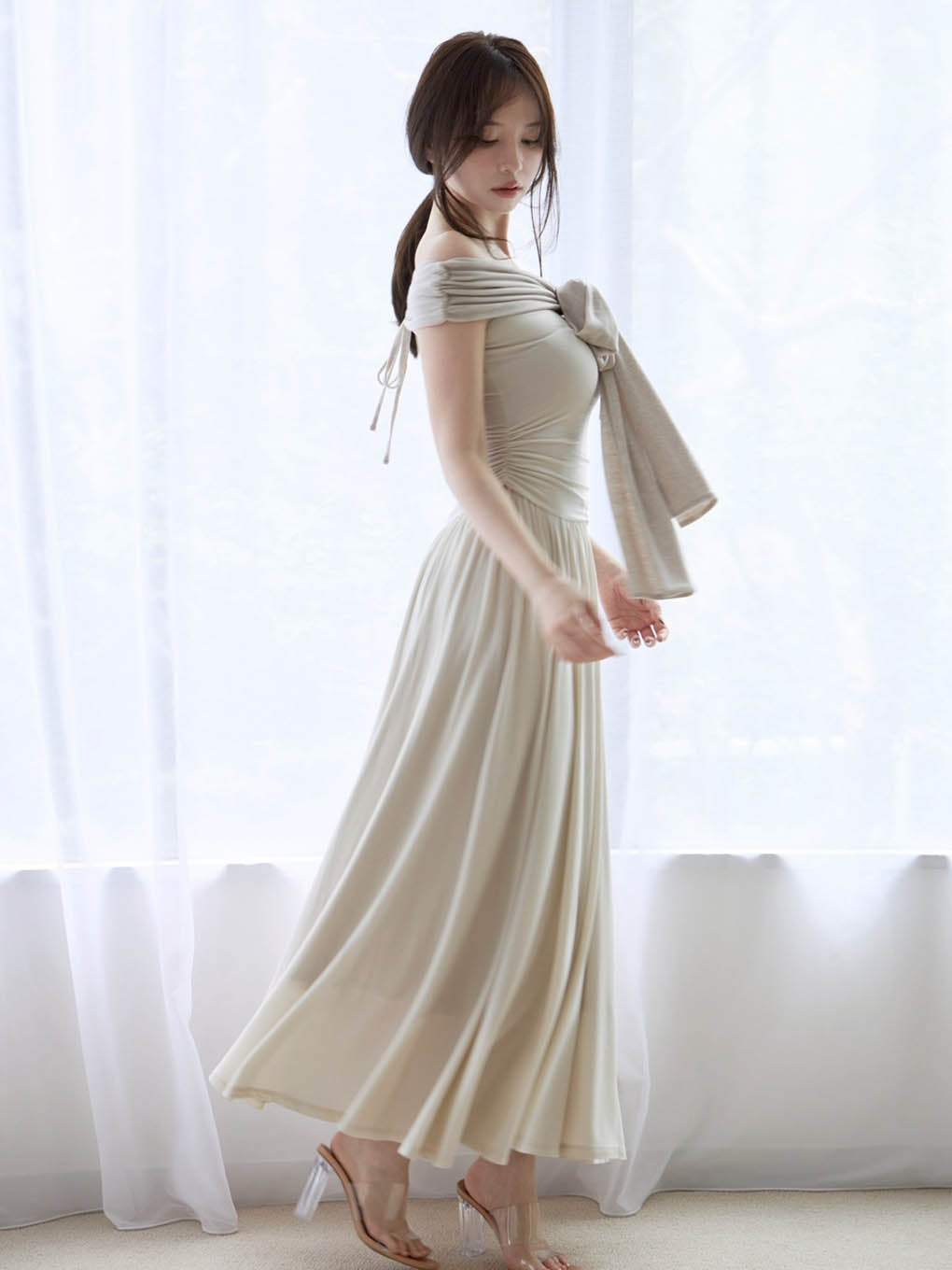 Orga offshoulder dress