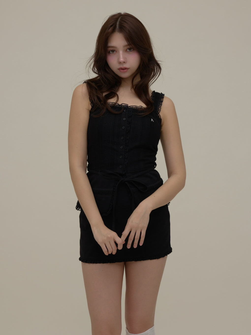 Katie lace frill set up