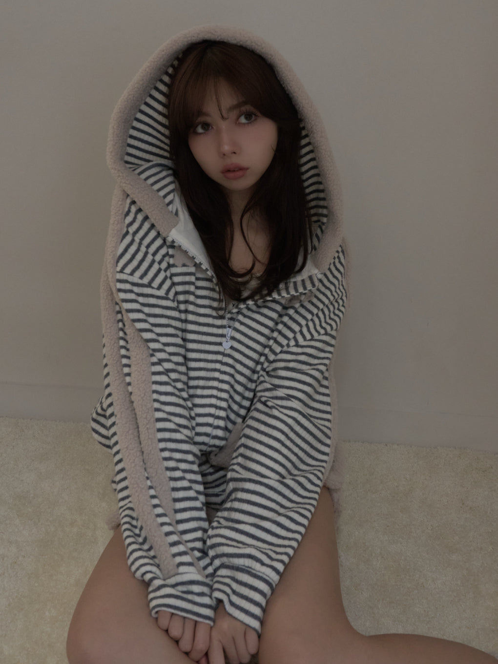 Merry border zip tops