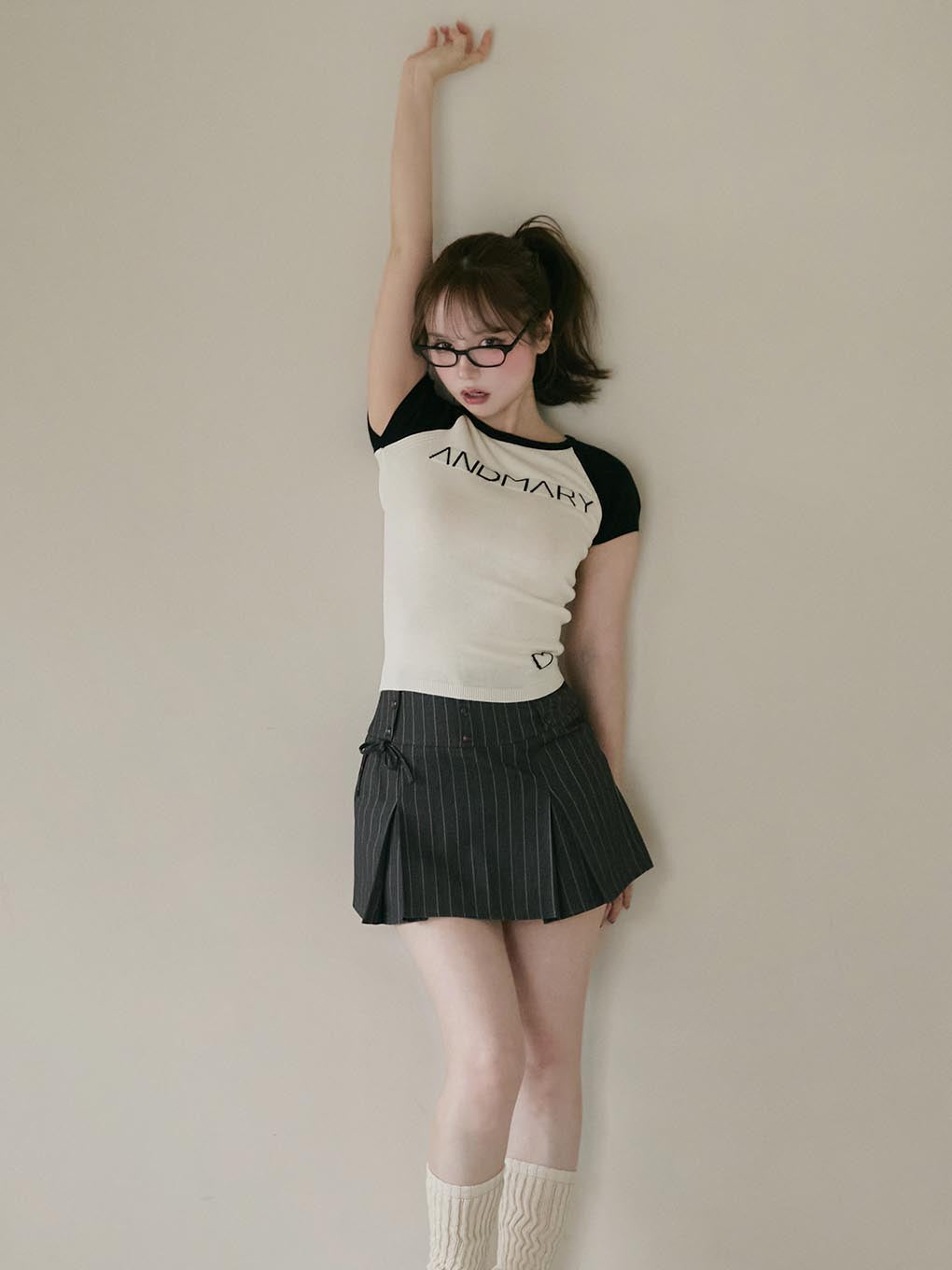 Mary logo knit tops