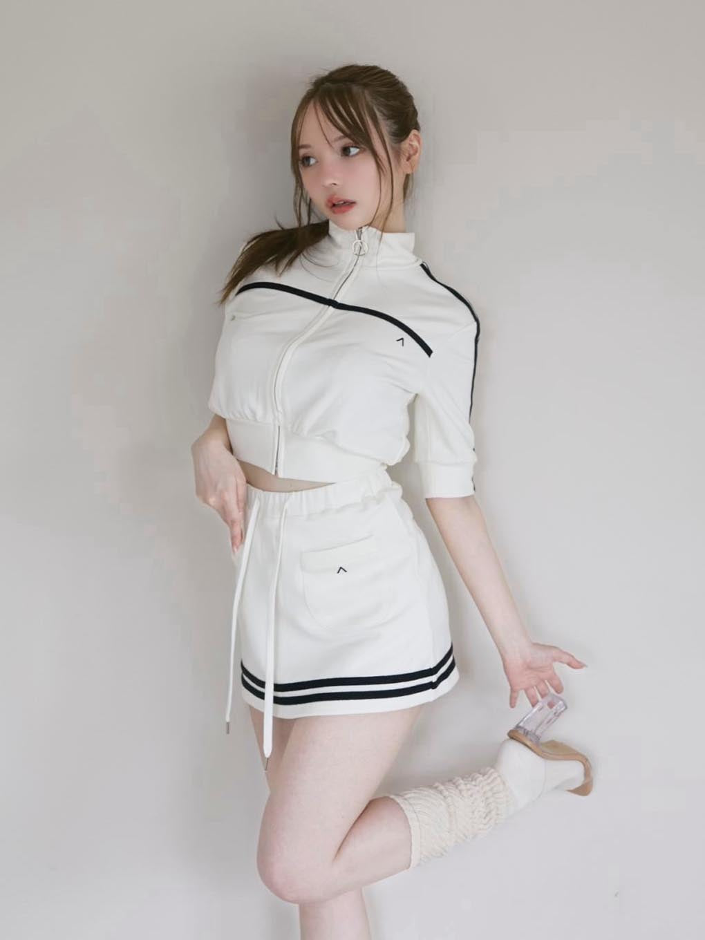 Eve line mini skirt