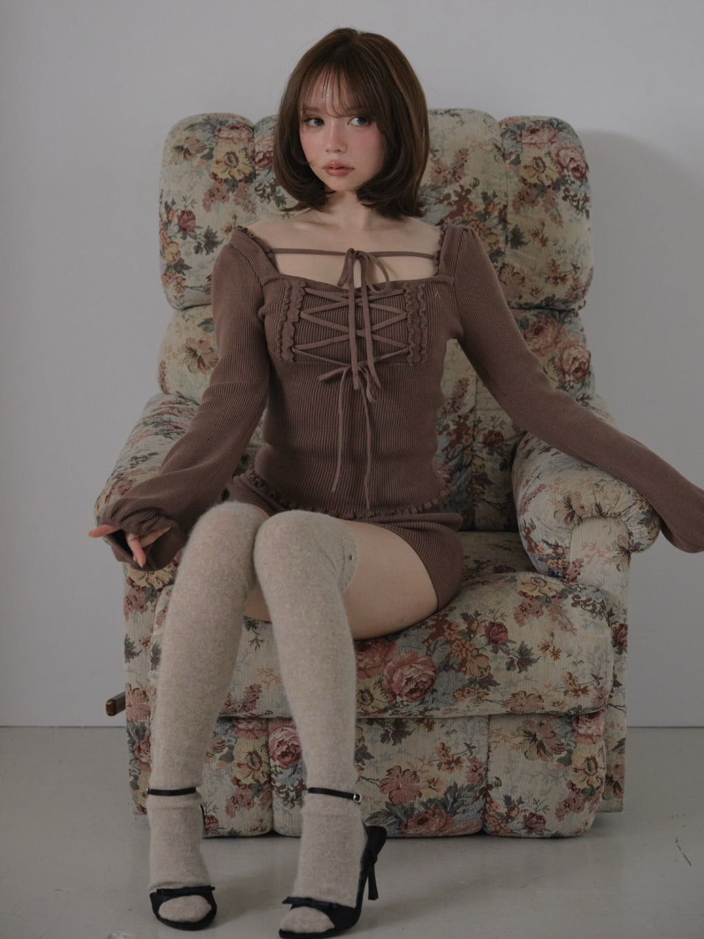 Lydia frill knit tops
