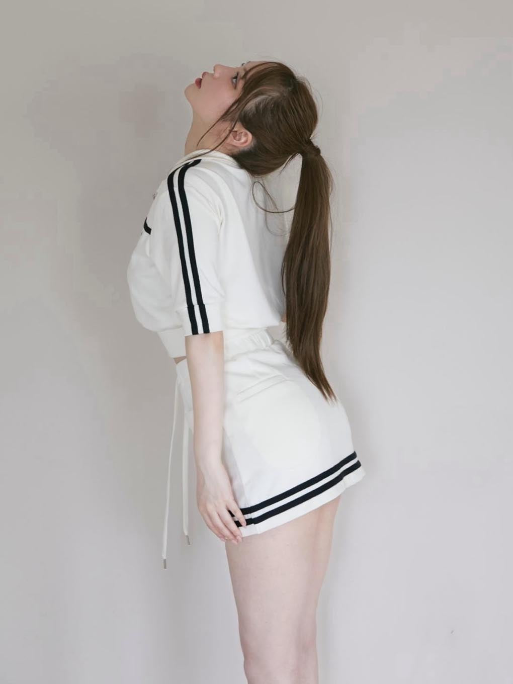 Eve line mini skirt
