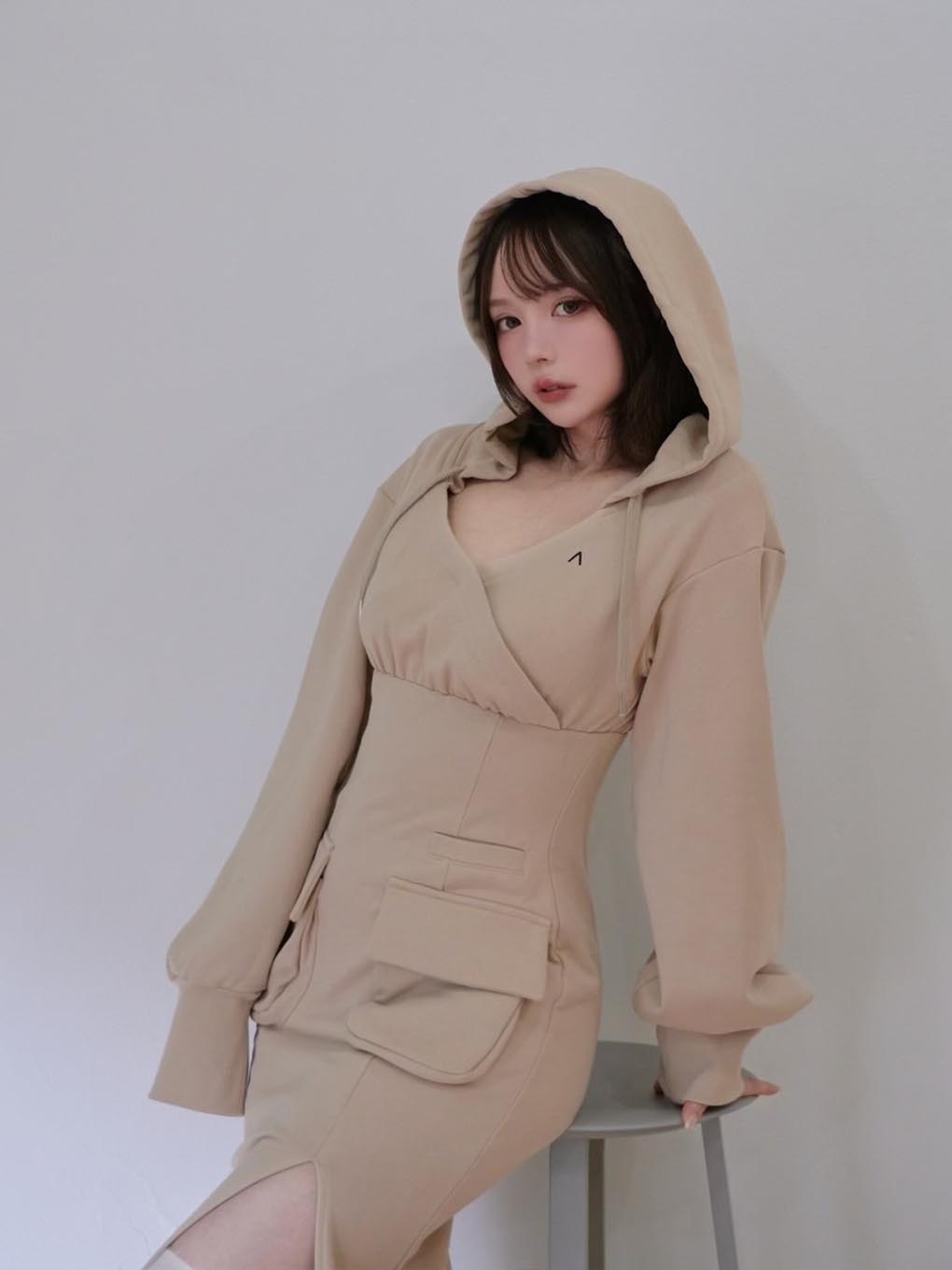 Ami pocket slit dress