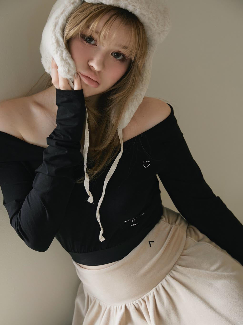Emily offshoulder tops