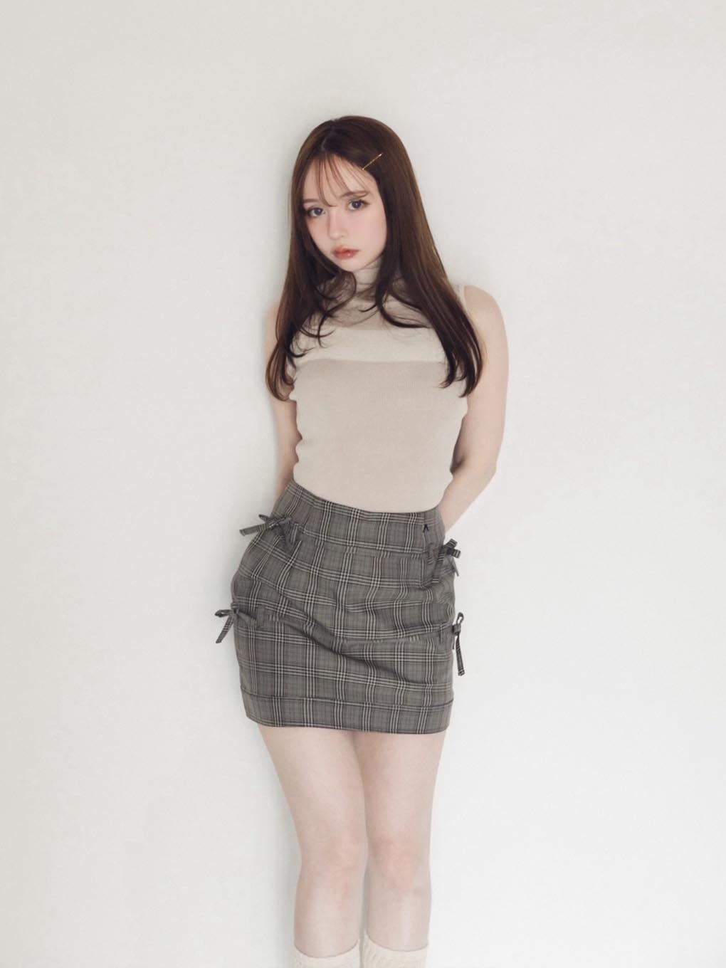 Bonnie knit tops
