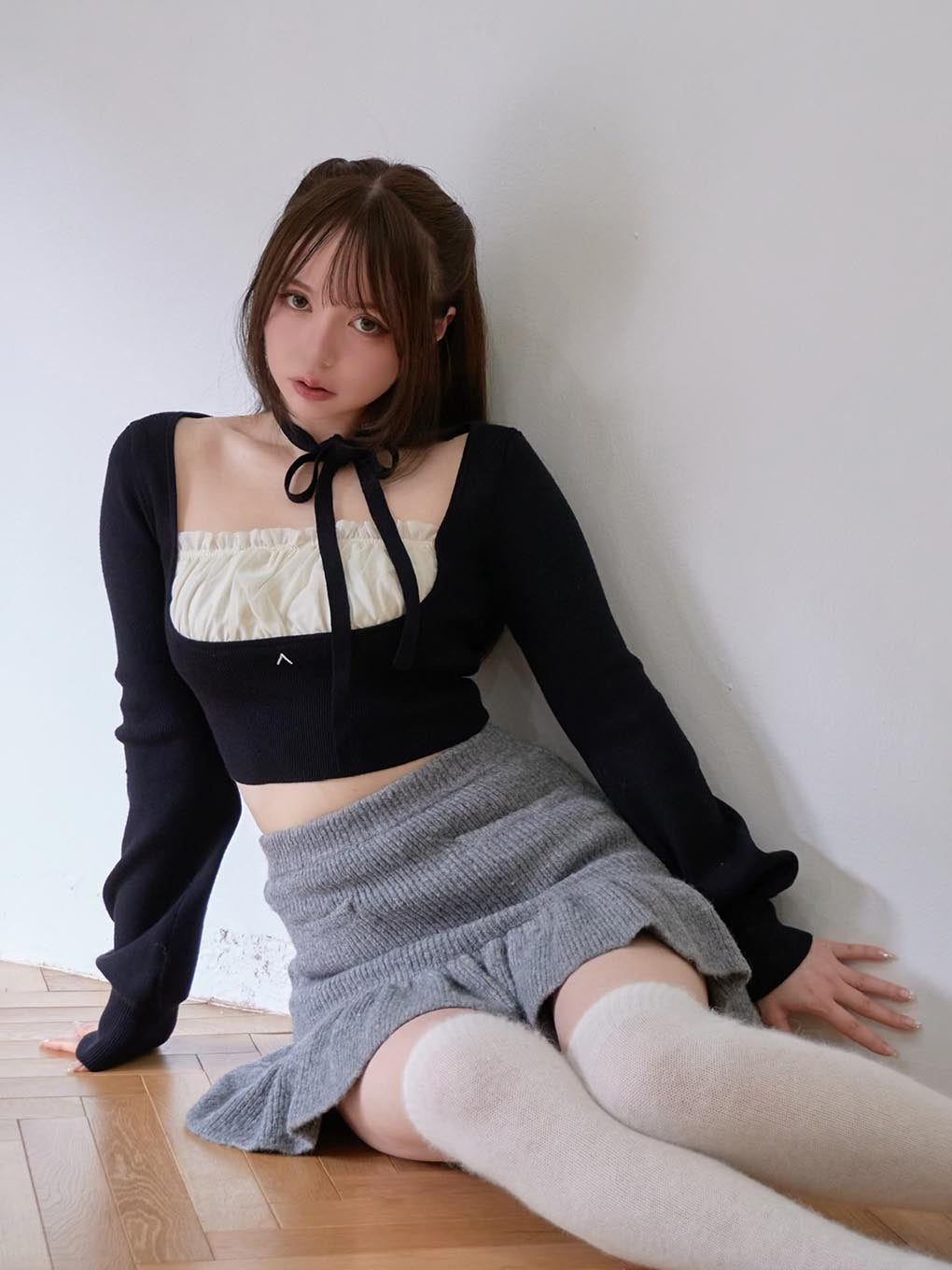 Mew frill tops
