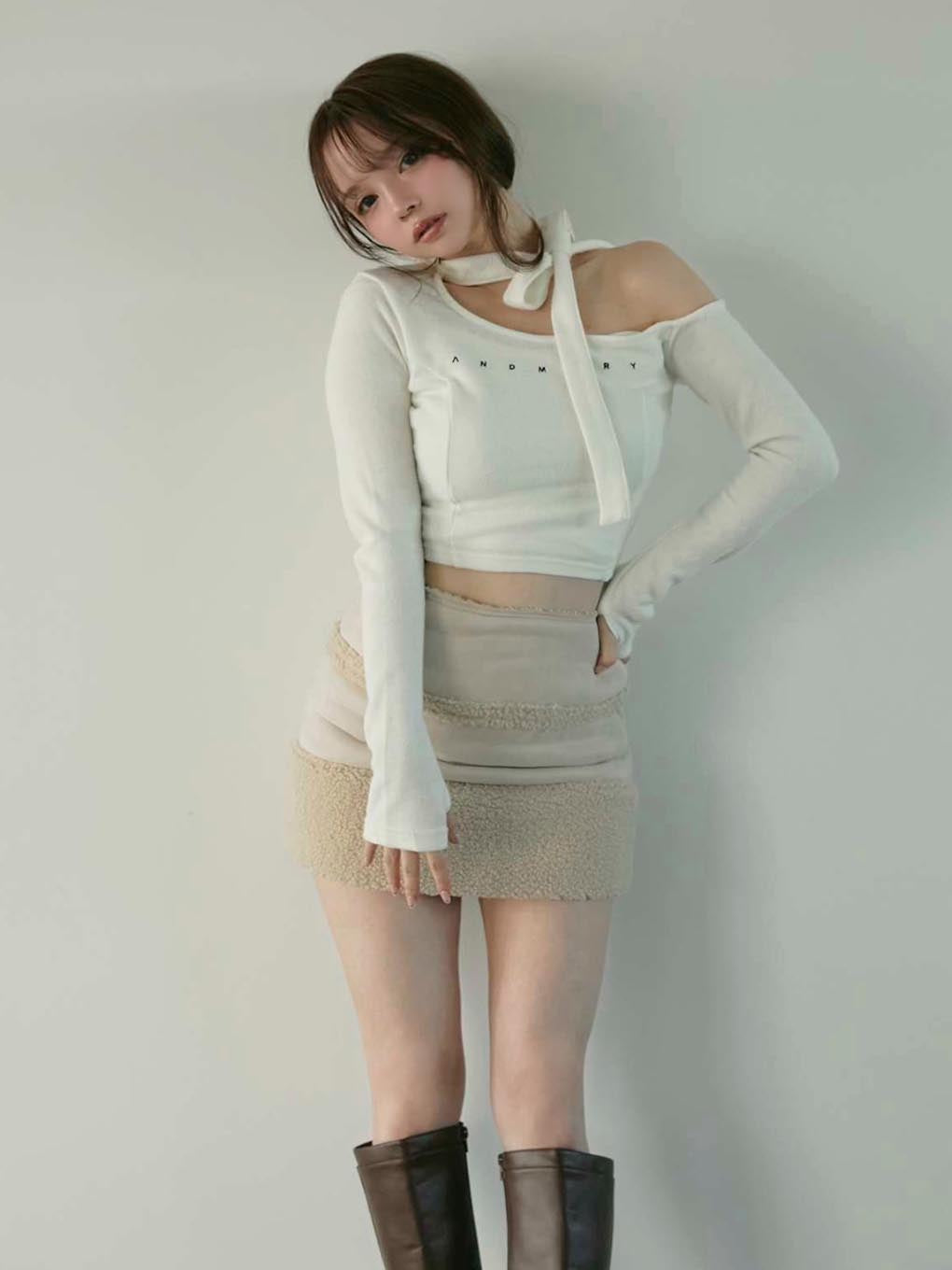 Nana ribbon oneshoulder tops