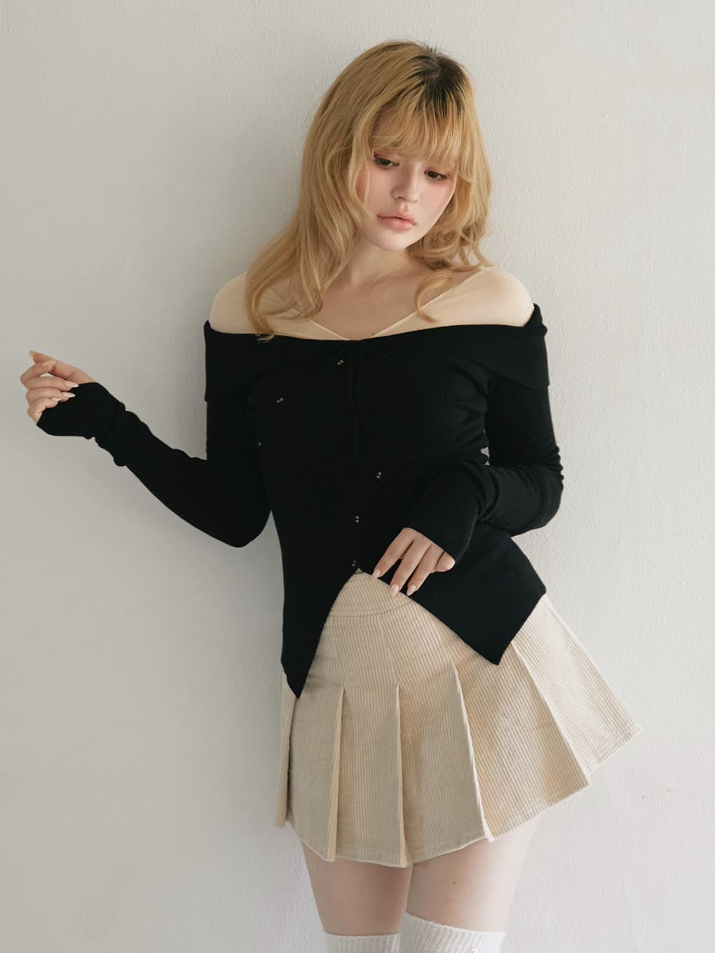 Lazy tulle knit tops