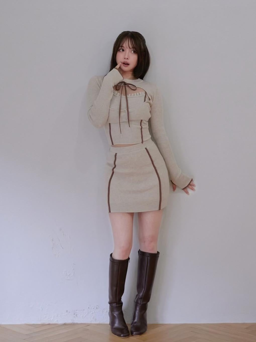 Emily knit mini skirt